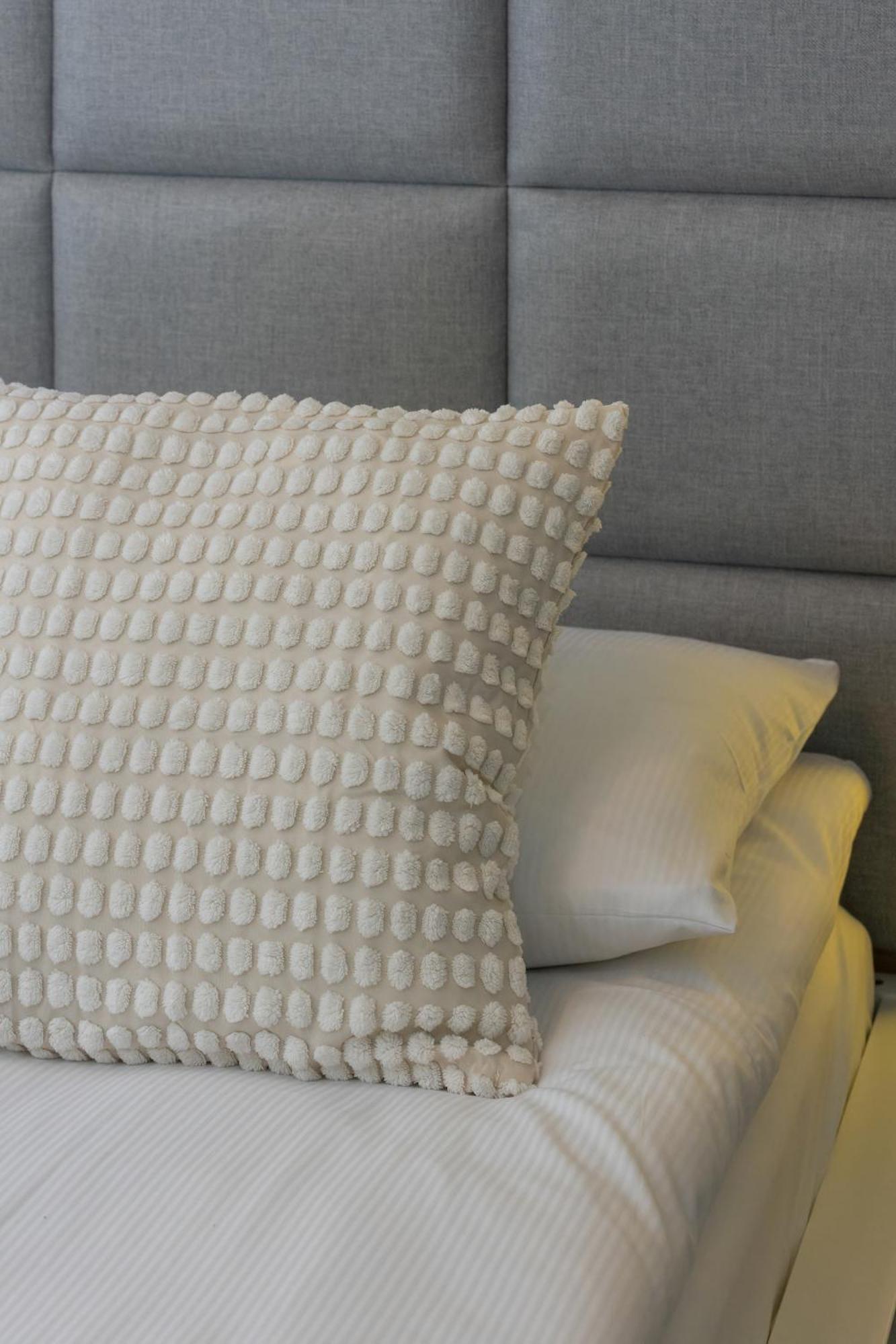 Modern & Comfy Apartment Rakowicka 6 Cracow By Renters クラクフ エクステリア 写真