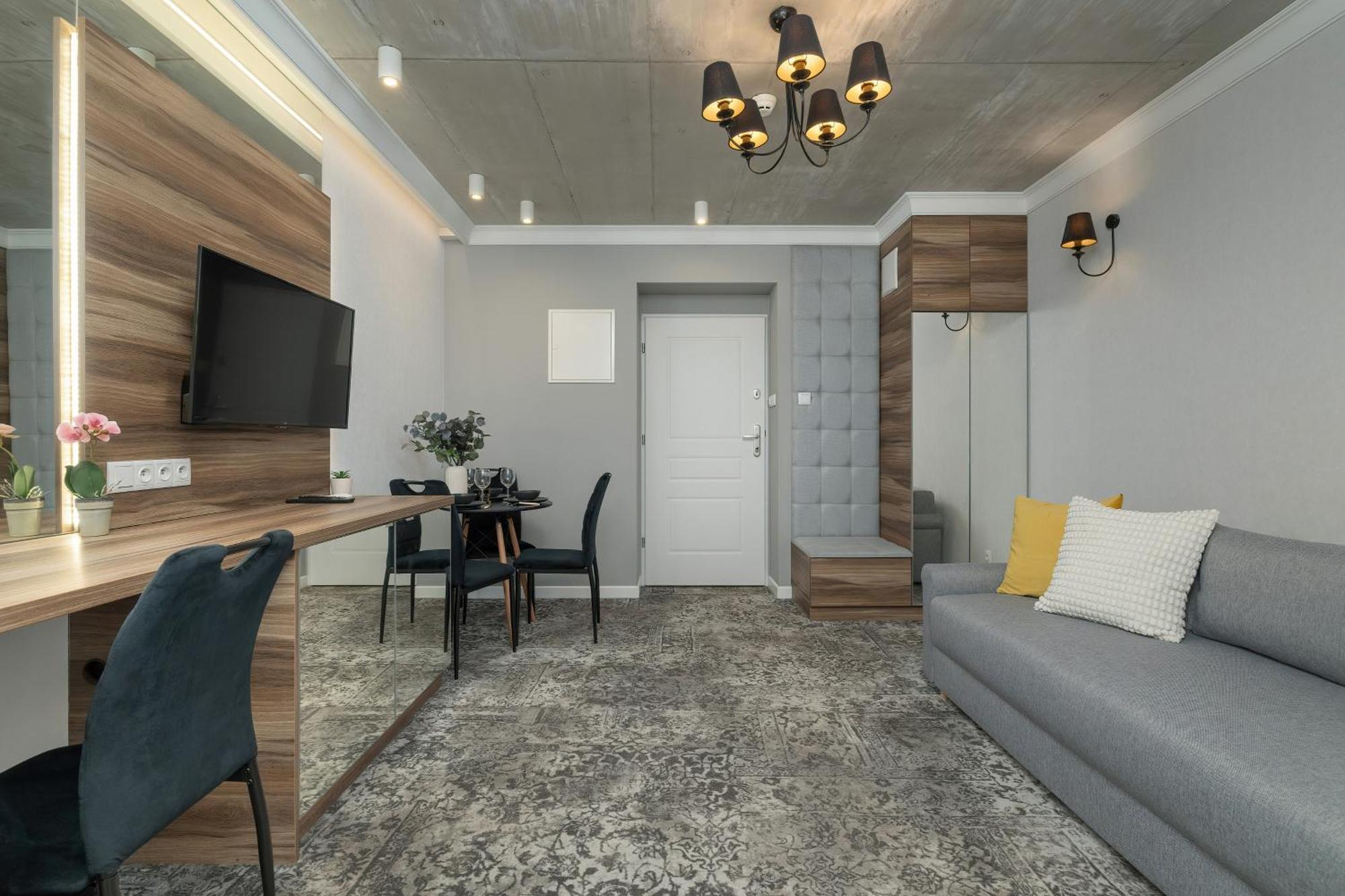 Modern & Comfy Apartment Rakowicka 6 Cracow By Renters クラクフ エクステリア 写真