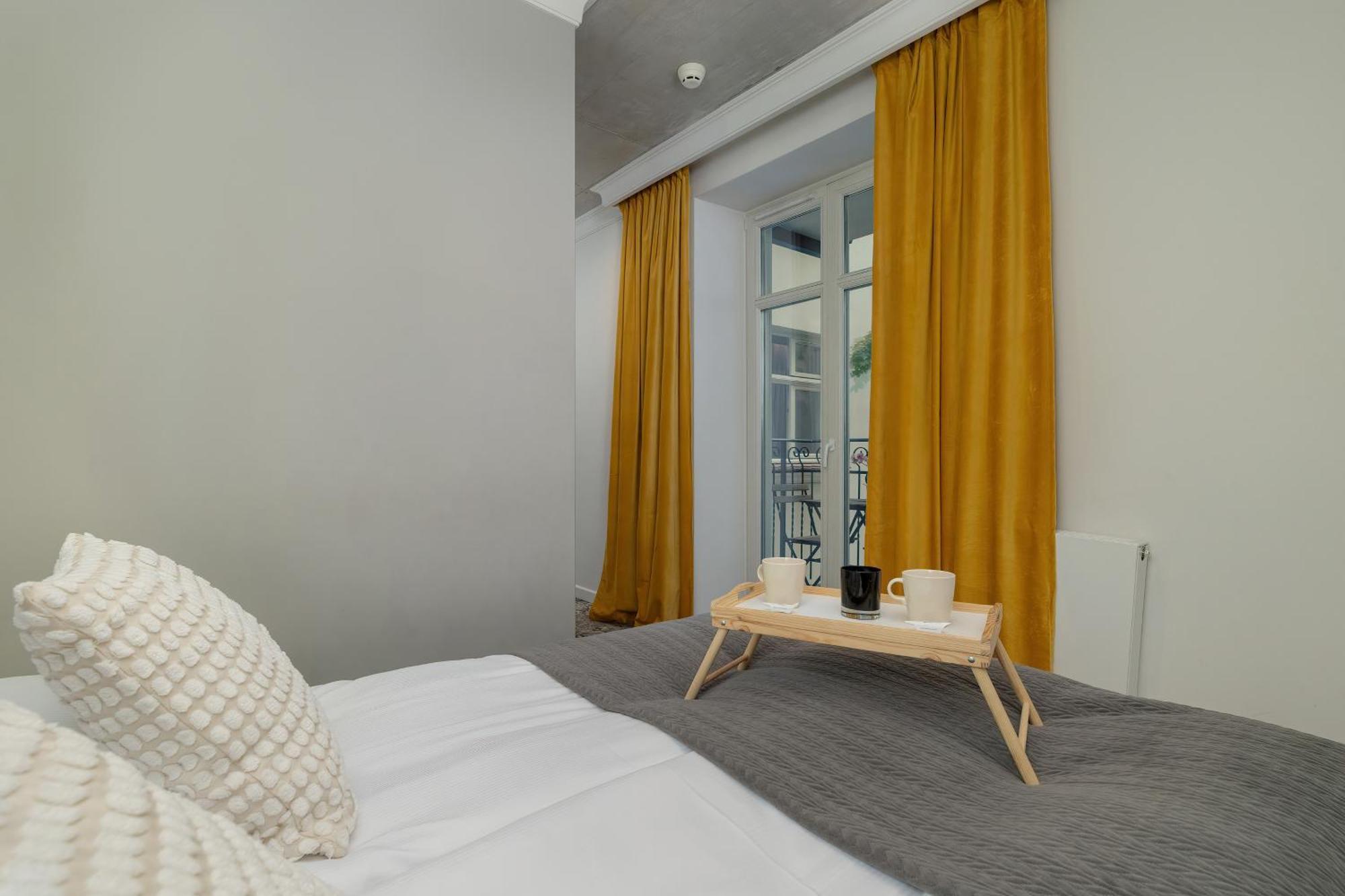 Modern & Comfy Apartment Rakowicka 6 Cracow By Renters クラクフ エクステリア 写真